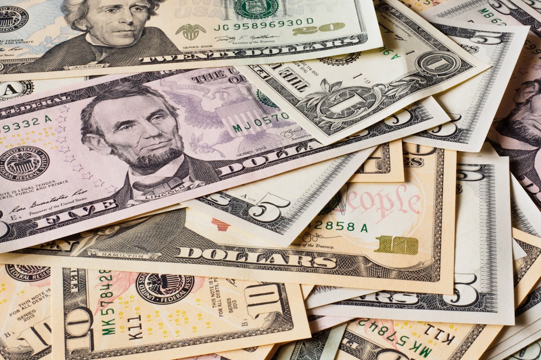 50/30/20 법칙으로 시작하는 재테크