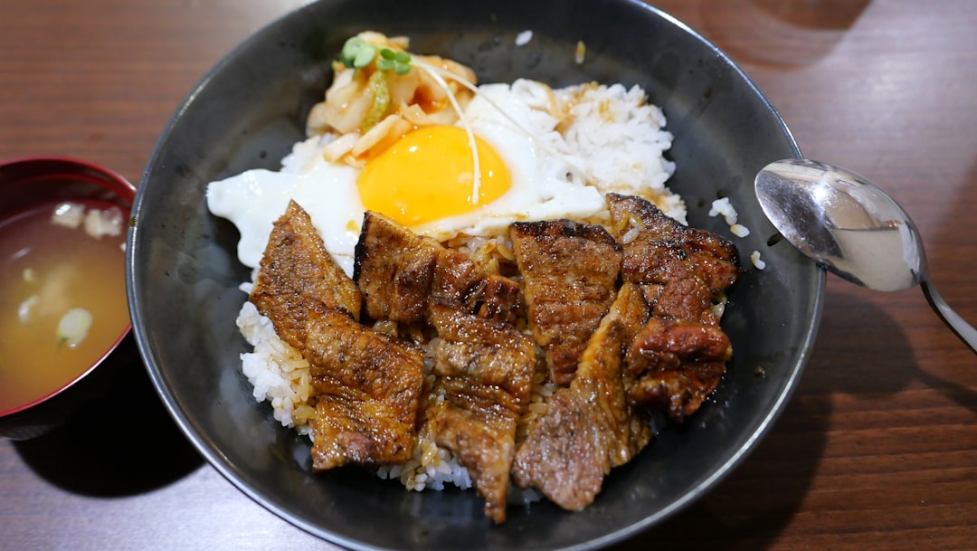 10분 완성! 마이야르 반응 김치볶음밥